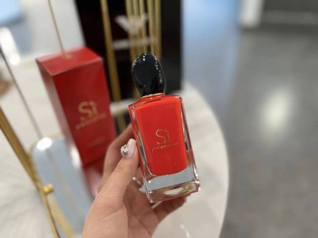 Boutique Quality Armani S Passione Red Passion Perfume, Featuring A Bold Red Bot