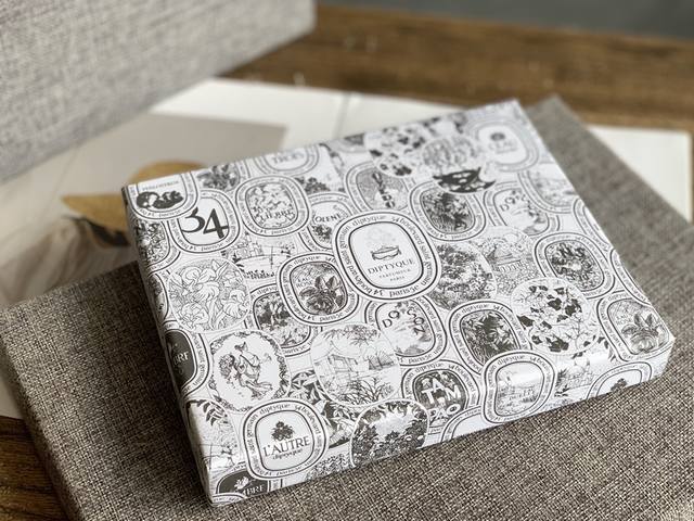 Counter Quality Diptyque Perfume Sample Set. One Box Contains Four Scents: 1 San