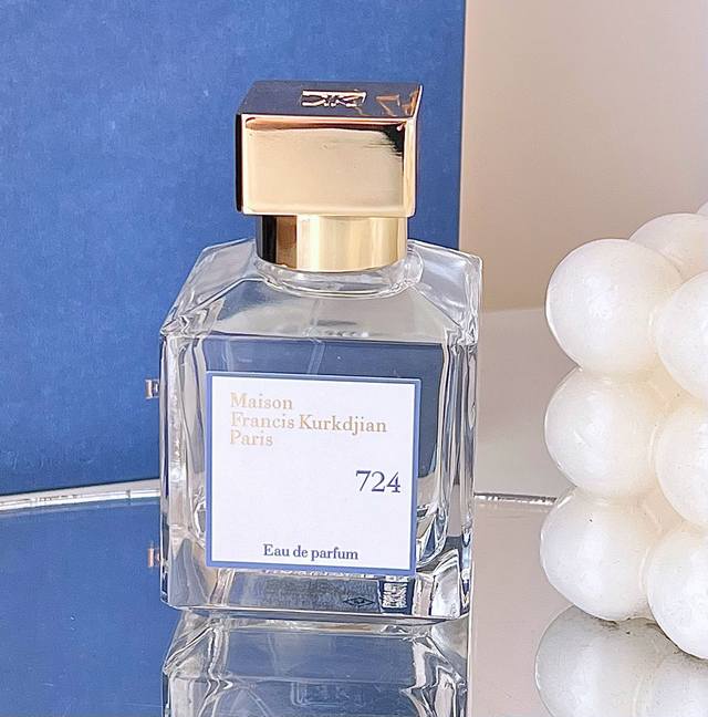 Counter Quality Mfk Limited Edition 724 Top Notes: Italian Bergamot, Aldehydes M