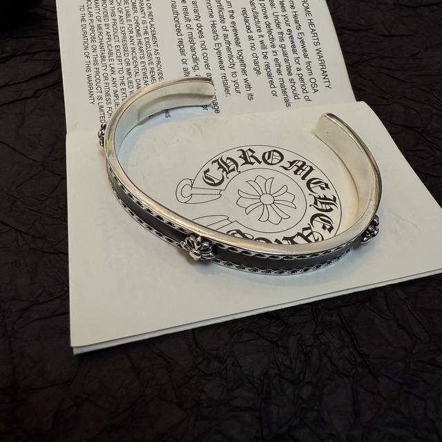 New Arrival Chrome Hearts Bracelet Exquisitely Crafted Like A Work Of Art! The D