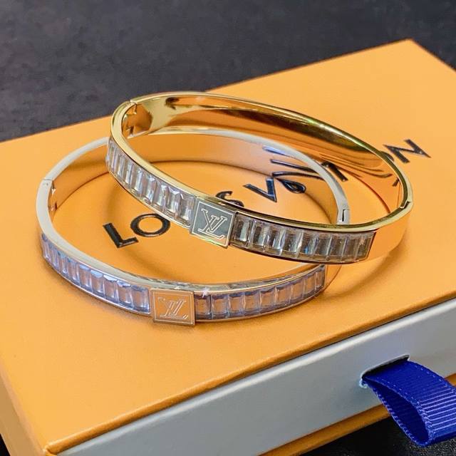 New Arrival, Authentic Single Item, Lv Diamond-Studded Bracelet, Louis Vuitton,