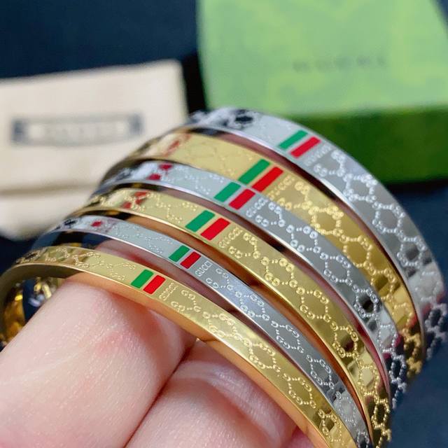New Gucci Double G Unisex Bracelet, Ultra-Detailed Bling-Bling Design With Excel