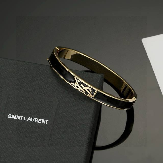 Saint Laurent Ysl Bracelet: Classic Luxury, Fashionable And Versatile, Reminisce