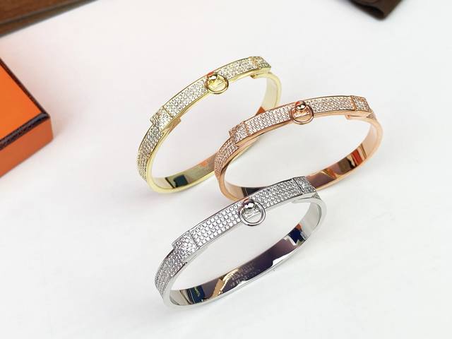 Herm S Classic Kelly Full Diamond Bracelet Top-Tier Craftsmanship, Exceptional Q