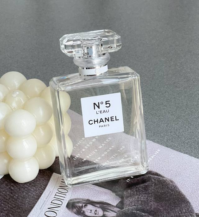 Counter Quality Chanel No. 5 Eau De Toilette A Fresh And Simple Fragrance. Speci