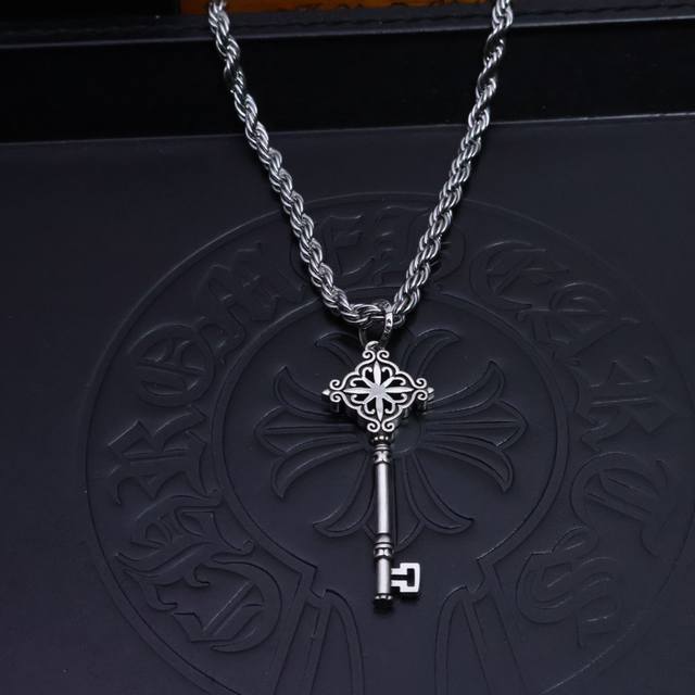 Fashionable And Versatile Clothing] Croce Heart Necklace, Braided Chain Necklace