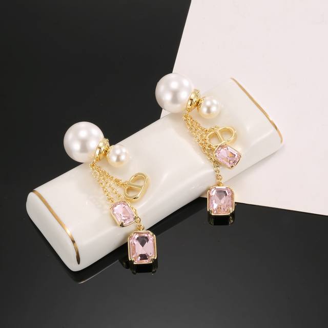 Dior Letter Pearl Earrings. This Dior Tribales Earring Reinterprets The Iconic D