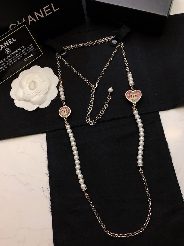 Chanel New Long Chain Sweater Chain. Chanel Pearl Enthusiasts, Don't Miss Out. T