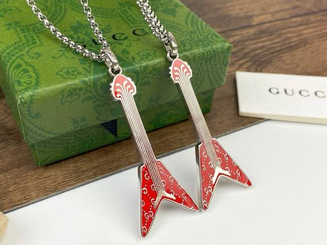 Gucci Ghost Electric Guitar Punk Necklace Gucci's Necklace Is Truly Beautiful, S