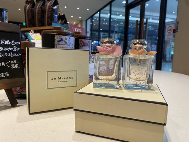 Counter Quality Two Super-Popular Items! Sold Out In Li Jiaqi's Live Stream, Lim