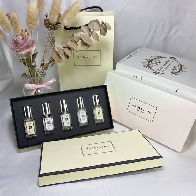 Counter Quality: Jo Malone The Blossoms Limited Edition Flower Fragrance Elegant