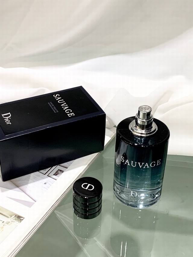 Counter Quality Dior Sauvage Edt Dior Sauvage Men's Eau De Toilette. The Ultimat