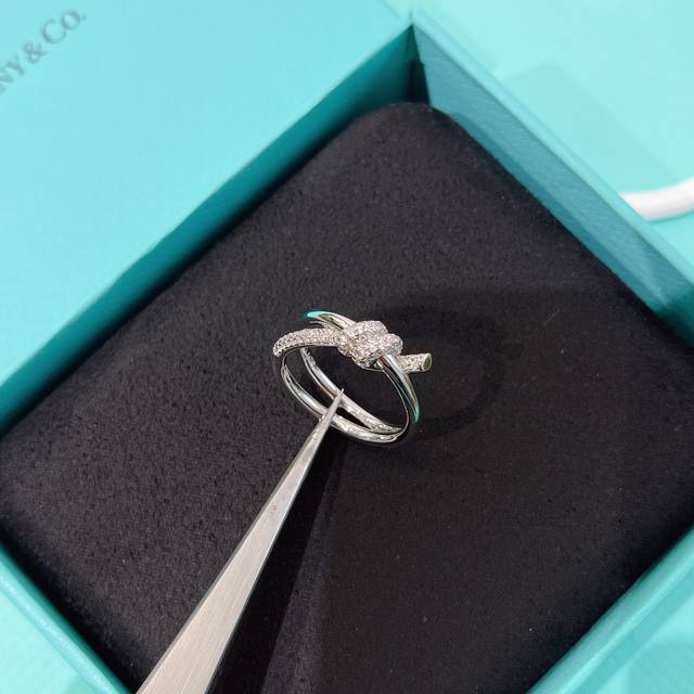 Tiffany T Knot Double-Row Ring, Sizes 56789. Year T House New Release Knot Ring.