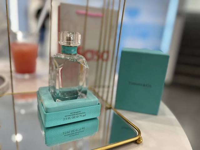 Counter-Synchronized Tiffany Diamond Perfume, A Youthful Fragrance That Will Cap