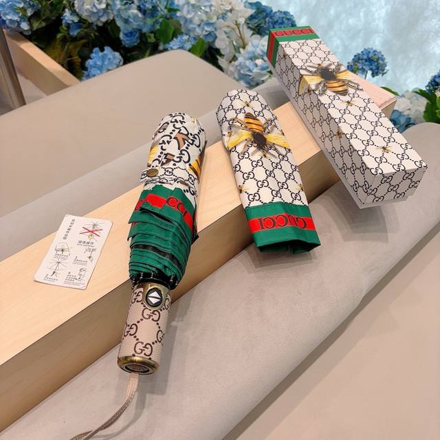 Gucci Gucci Bee Three-Fold Automatic Folding Umbrella For Sun And Rain, Uv Prote