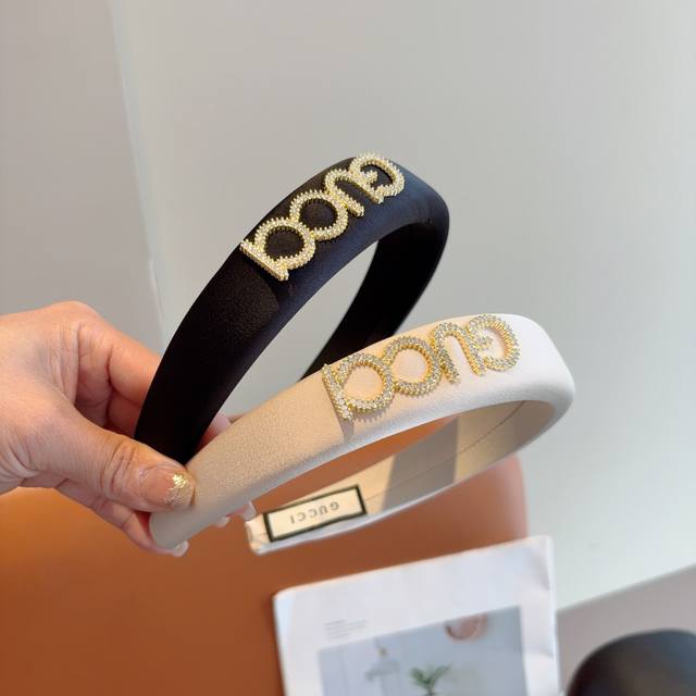 With Packaging Gucci Classic New Silk Fabric Hairband, A Must-Have Accessory For