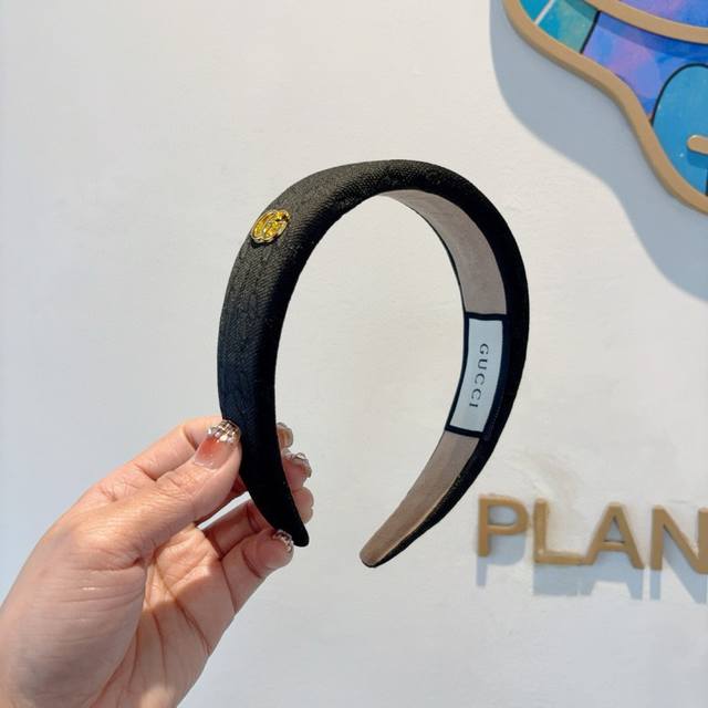 With Packaging Gucci Classic New Fabric Hairband, A Must-Have Accessory For Godd