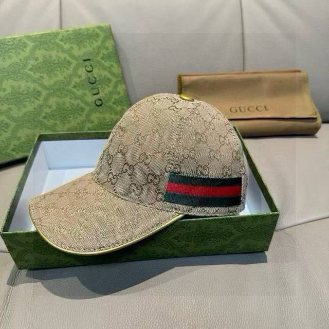Comes With A Box And Cloth Bag, Gucci Classic Authentic Baseball Cap With Gold T