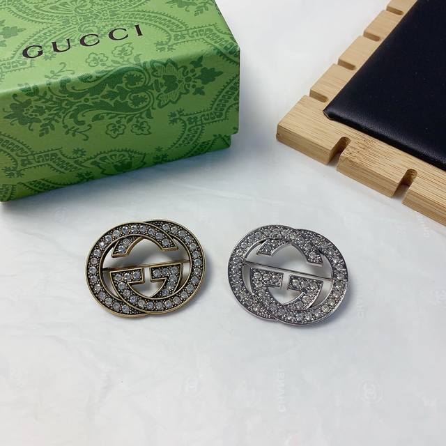 Gucci Gucci Brooch - Full Diamond Brooch - Elegant And Sophisticated, A Must-Hav