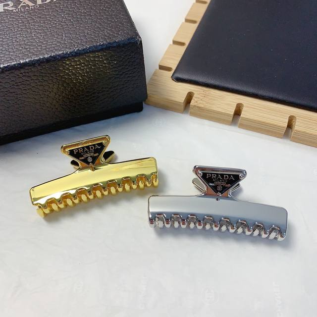 Prada Prada Hair Clip Same As In Store Best-Selling Metal Hair Clip Fashionable