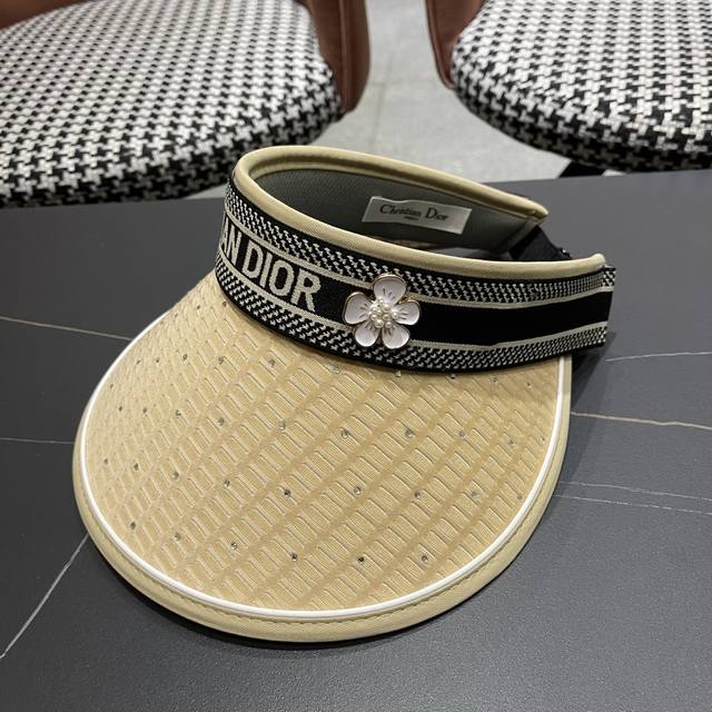 Dior New Women's Summer Shimmering Crystal Open-Top Sun Hat, Versatile And Elega
