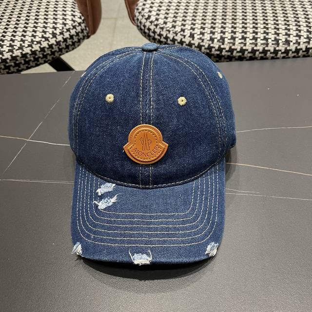 2025 Spring/Summer New Arrival Moncler Baseball Cap, Youthful And Fashionable Co