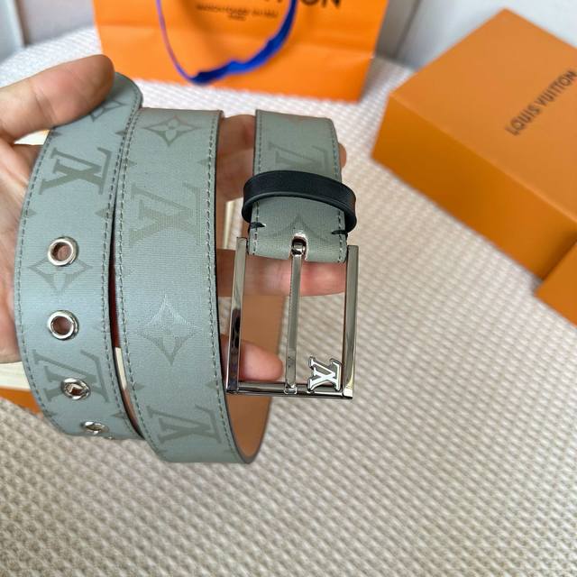 L0Uis Vuitt0N This Season's New Arrival, Donkey-Themed Men's Original Belt, Widt