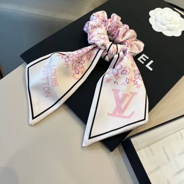Louis Vuitton Hairband