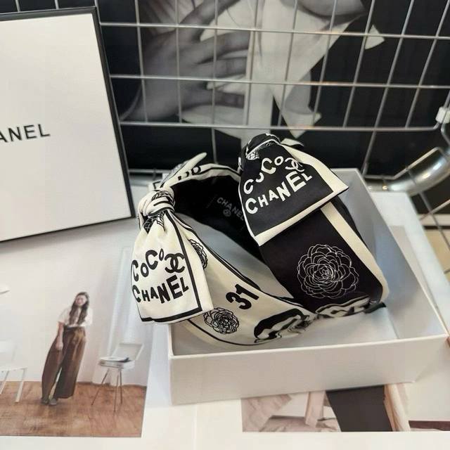 With Packaging Box Chanel Chanel Mini Chanel Best-Selling Hairband, Coco Camelli
