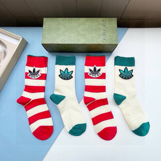 With Packaging, One Box Of Four Pairs. Gucci Gg Limited Edition Series The Gg Se