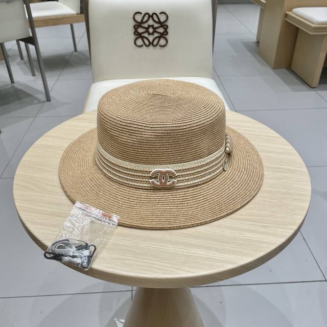 Chanel High-End Braided Flat-Top Hat, Elegant And Sophisticated, With A Stylish