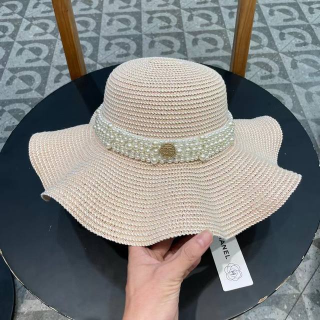 Chanel New Small Chanel-Style Dense Weave Vacation-Style Bowl Hat Straw Hat, Str