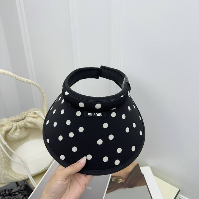 Running Quantity Miumiu ~ Sweet Open-Top Hat With Polka Dot Elements, Exuding El