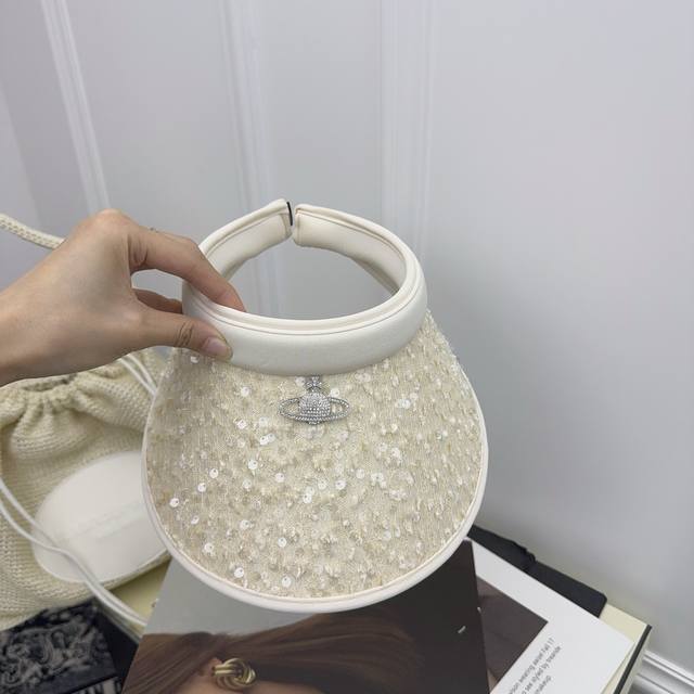 Running Quantity West Side ~ New Open-Top Hat! Fashionable Sequin Material, Very