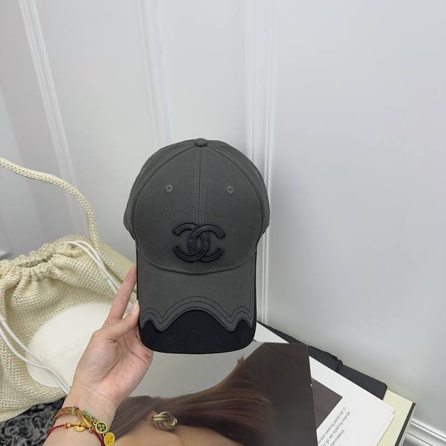 Running Quantity Little Chanel ~ New Baseball Cap With A Hard-Top Design And Sle
