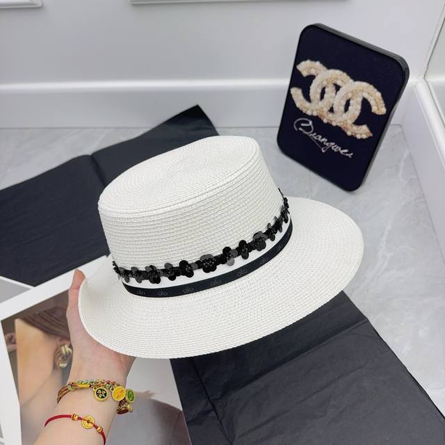 Alo New Arrival Flat-Top Hat With Heavy-Duty Sequins And Layered Design