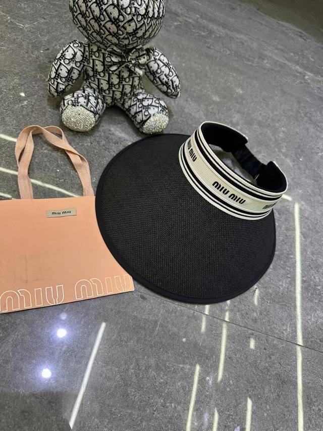 Running Quantity Miumiu ~ New-Style Open-Top Hat With Color-Blocked Edges. Perfe