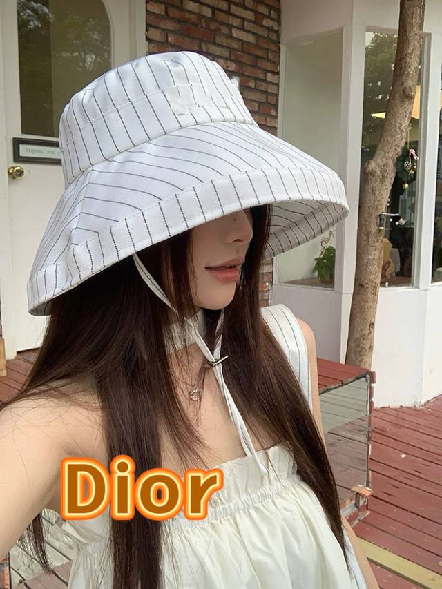 Dior Women's 2025 New Spring Fresh Striped Fisherman's Hat For Outings, Sun Prot