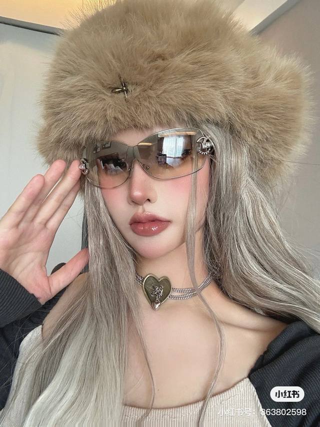 Chanel Dopamine Sunglasses, Super Stylish,