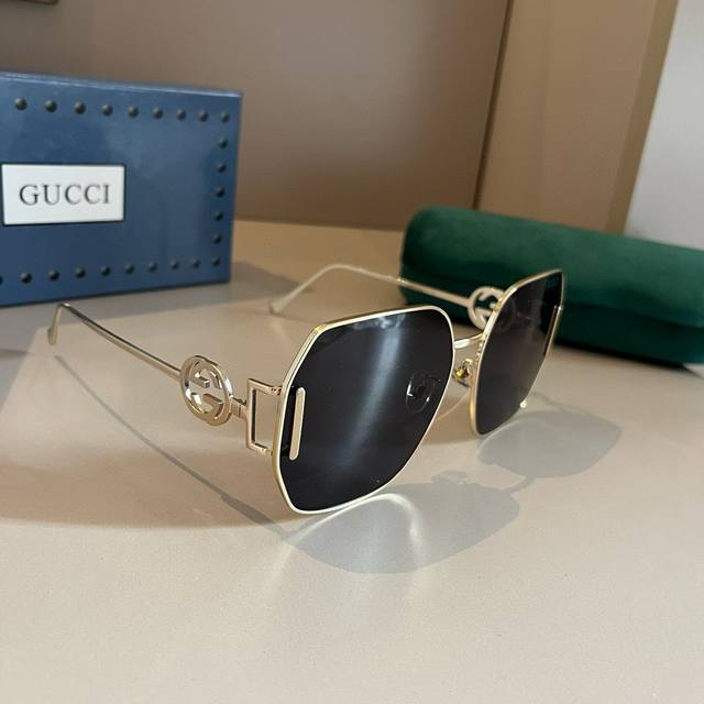 Gucci Sunglasses: Fashionable European And American Style, These Sunglasses Feat