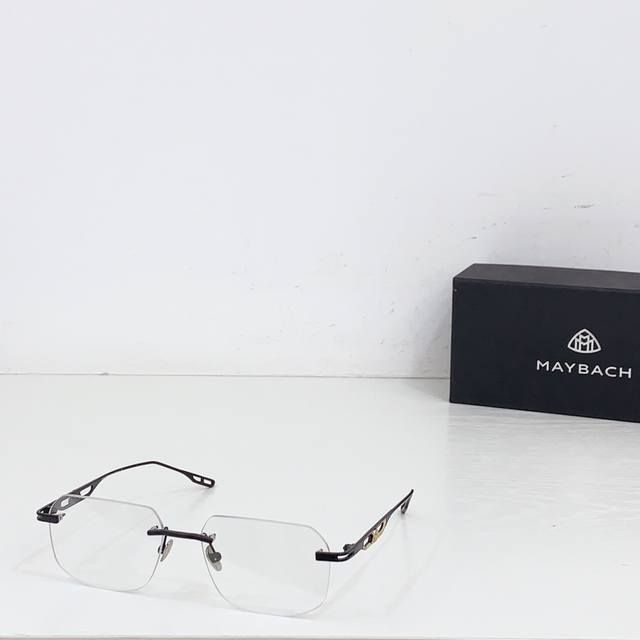 Maybach Model: The Ultimate Size: 55 17-145
