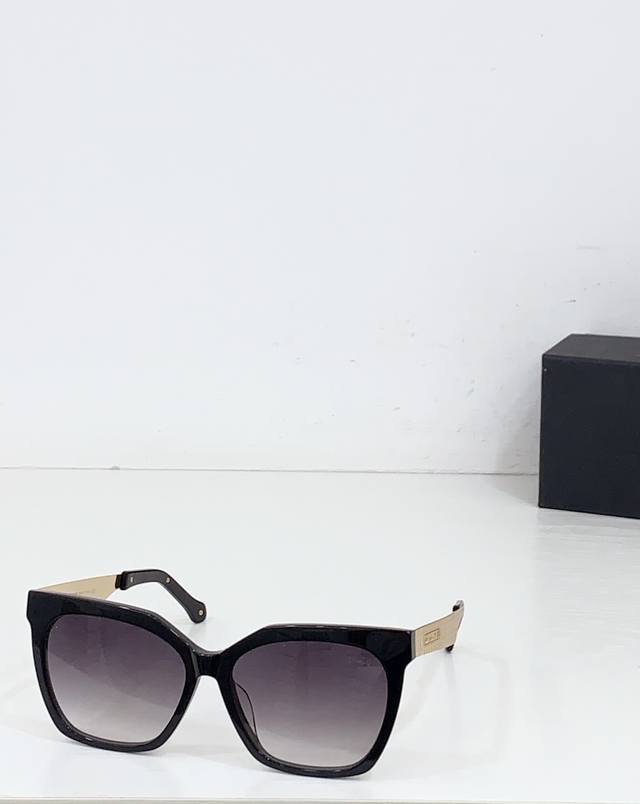 Roberto Cavalli Model: Rc1099 Size: 58-16 140