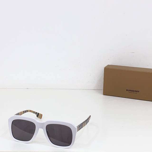 Burberr*Model: Be4350Size: 55 Mouth 12-145