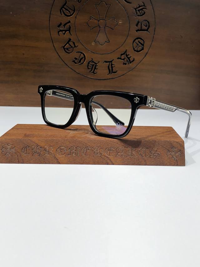 Chrome Heart New Model, Thick-Frame Sunglasses Ch8207 Size: 55-18-154