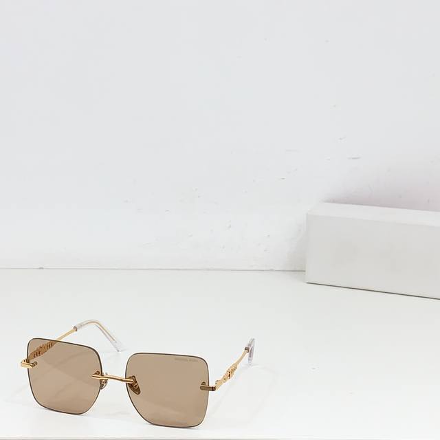 Michael Kors Model: Mk1150 Size: 57Mm X 17Mm X 140Mm
