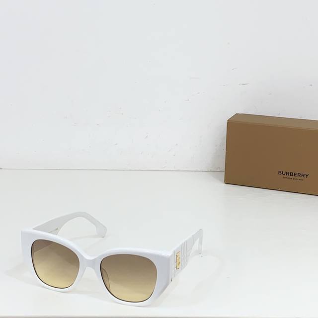 Burberry Model: Be6020 Size: 54Mm X 19Mm X 145Mm