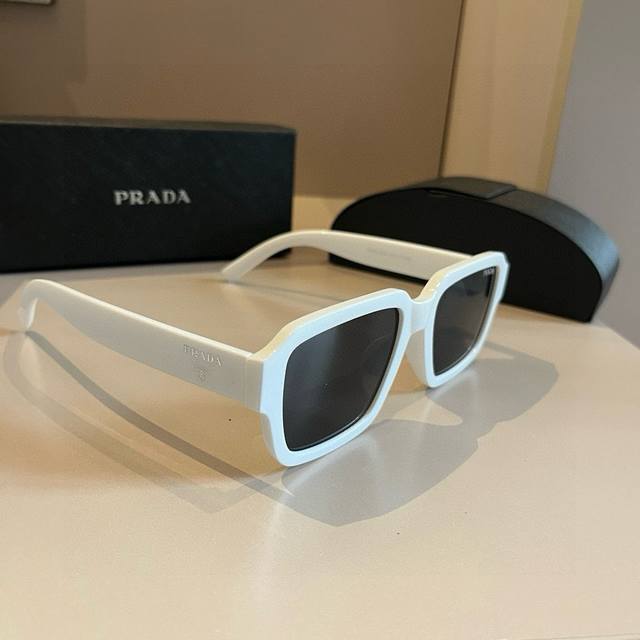 Prada Men's And Women's Sunglasses
