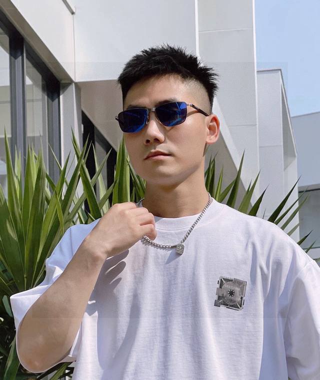 New Armani High-Quality Men's Polarized Sunglasses Material: High-Definition Nyl