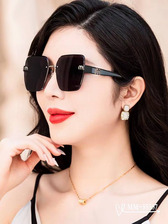 Italian Miu Miu - Miu Miu. Polarized Polycarbonate Lenses. Tr90 Frame For Lightw