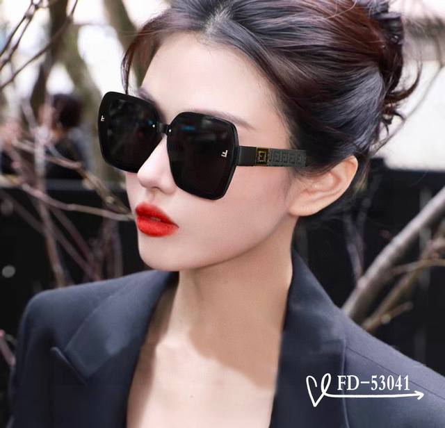 Italian Fendi - Fendi . Polarized Resin Lenses . Tr90 Frame, Lightweight And Com